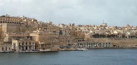 アパート Apartments, Triq Il-kurcifiss, L-isla セングレア