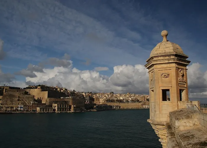 Apartments, Triq Il-kurcifiss, L-isla Senglea