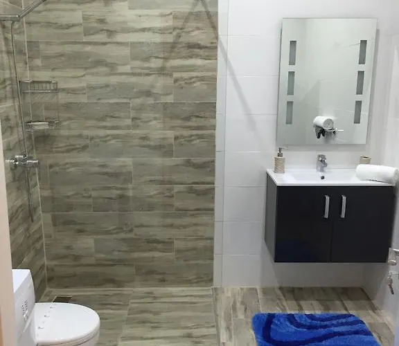 Apartman Apartments, Triq Il-kurcifiss, L-isla *